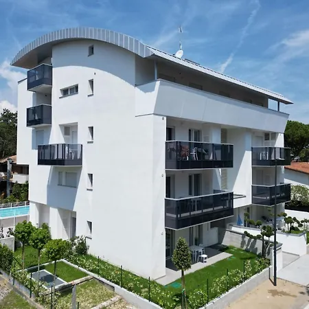 Apartament Near *